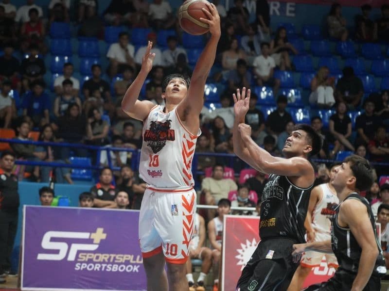 Quezon Huskers Halt San Juan Knights to Maintain South Division Lead in MPBL