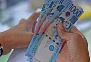 Peso Likely to Hold Steady Around P61 to the Dollar Amid Economic Data and Oil Price Watch