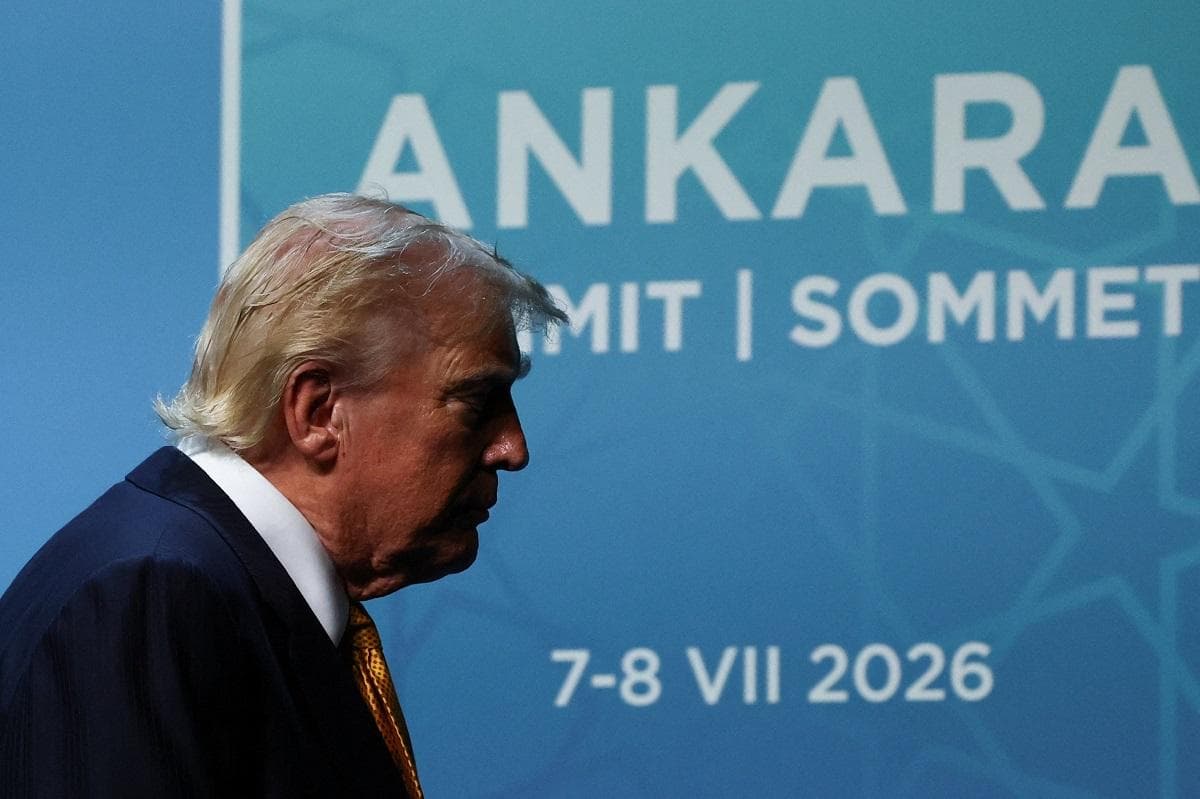 Trump Delays New Iran Attack Amid Hope for Swift Deal to Reopen Strait of Hormuz and Halt Nuclear Threat