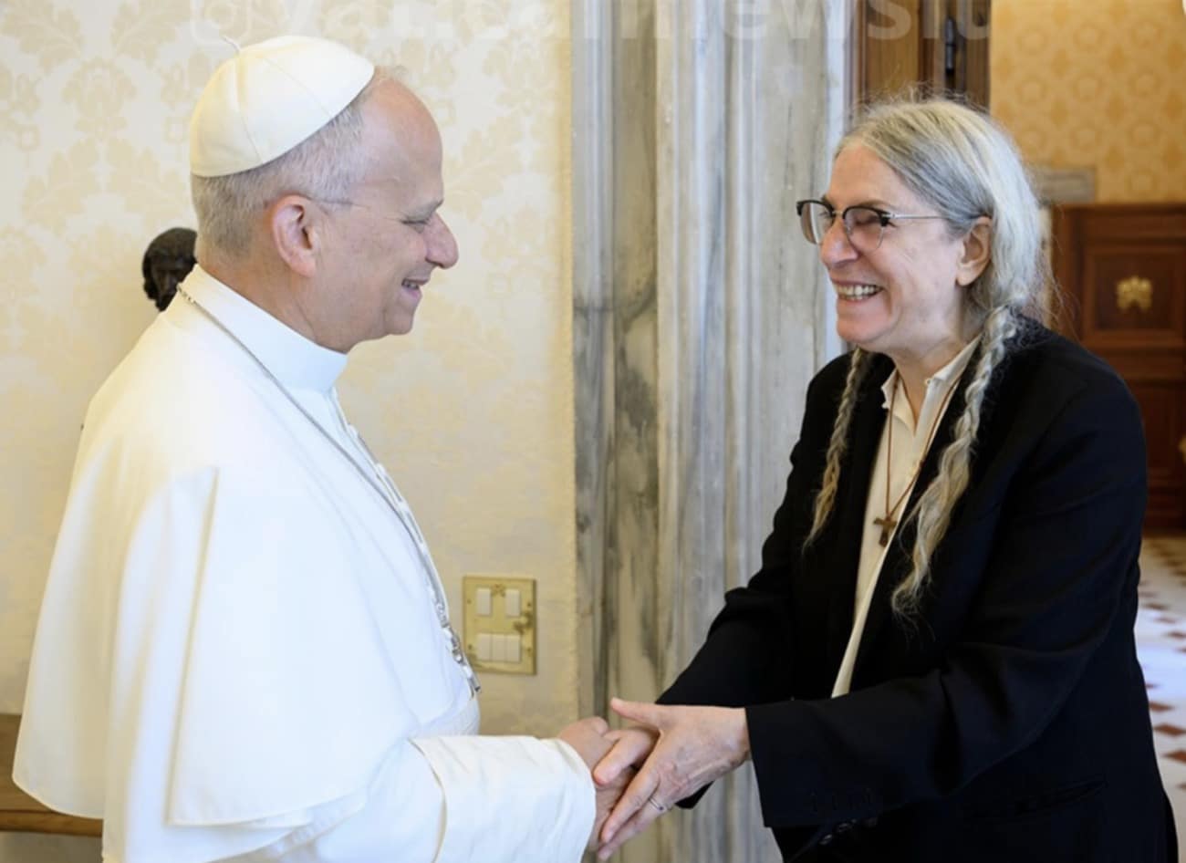 Patti Smith Shares Warm 40-Minute Conversation with Pope Leo XIV at the Vatican