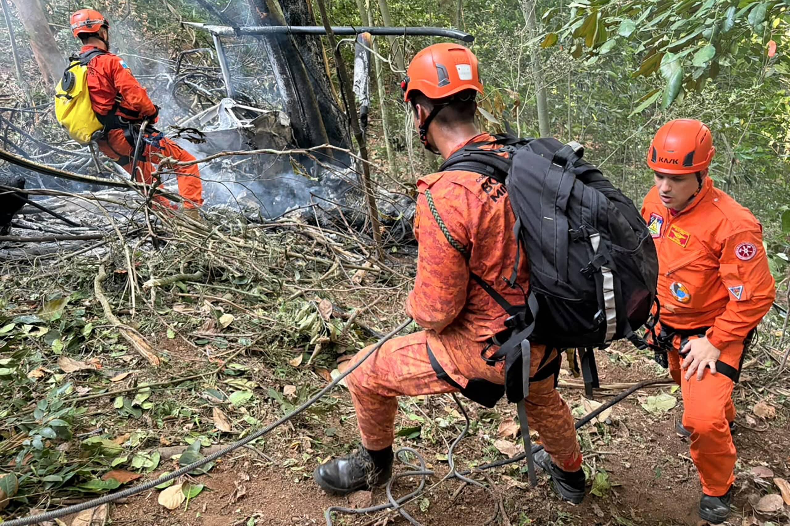 Four Die in Helicopter Crash in Rio de Janeiro Including Three Colombian Tourists