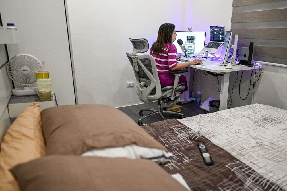 78% of Filipino Workers Use AI, But Worry About Weaker Thinking